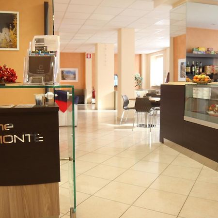 Pensione Piemonte Лорето Екстер'єр фото