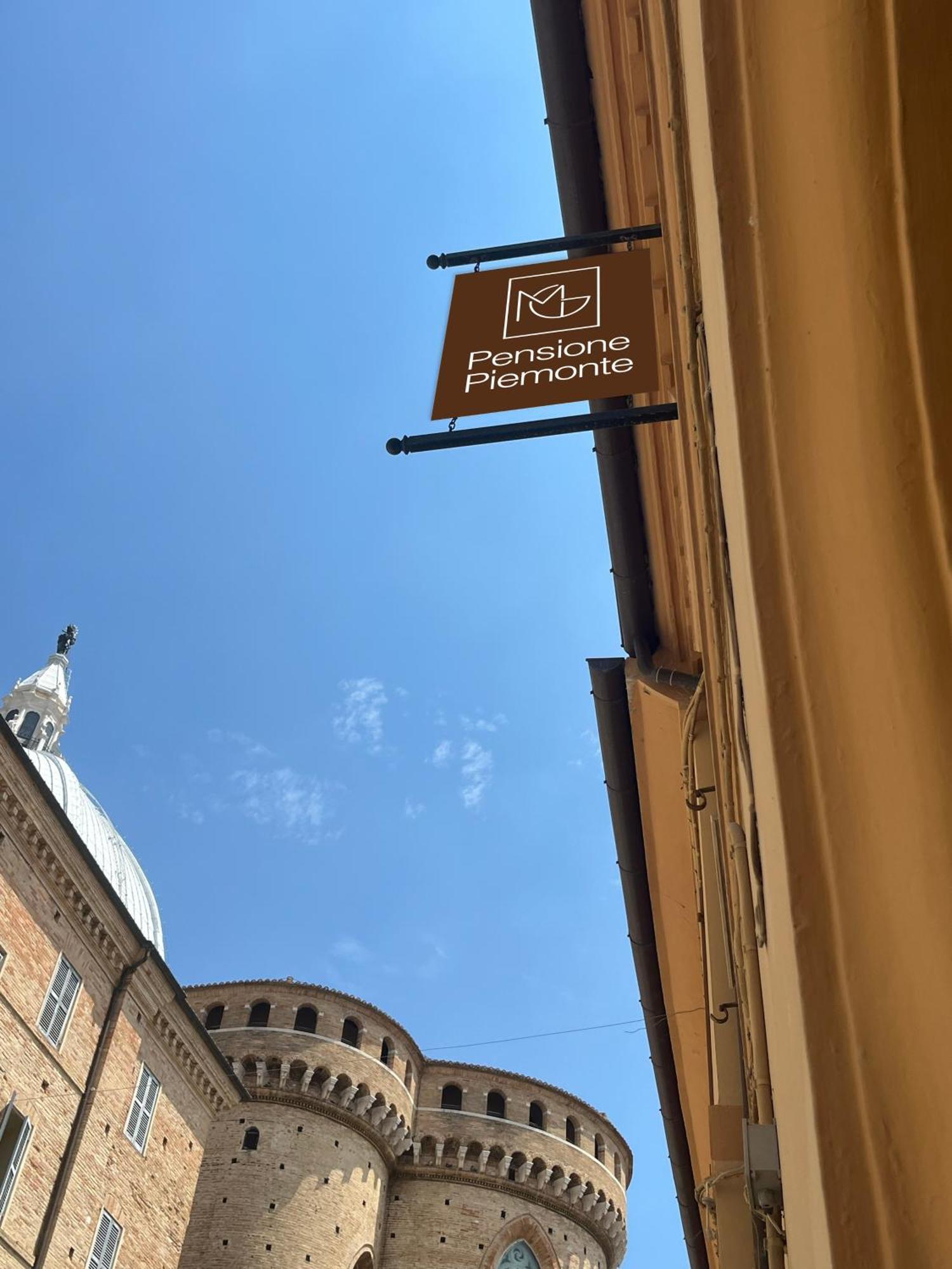 Pensione Piemonte Лорето Екстер'єр фото